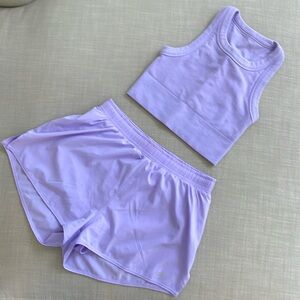 Alo Yoga Stride Short and Seamless Delight High Neck Bra - Matching Set